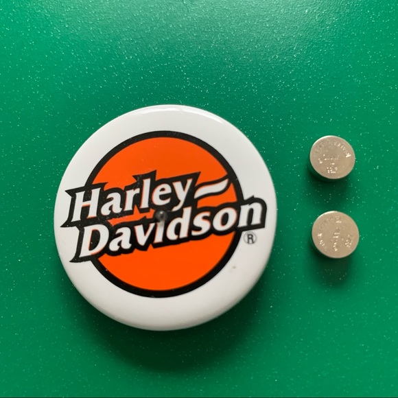 HARLEY DAVIDSON COLLECTABLES PINS Wearables Harley Davidson